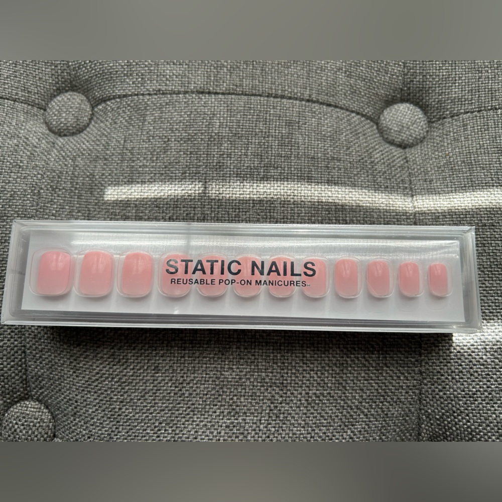 Static Nails Square Press On Set
“Sugar Floss”